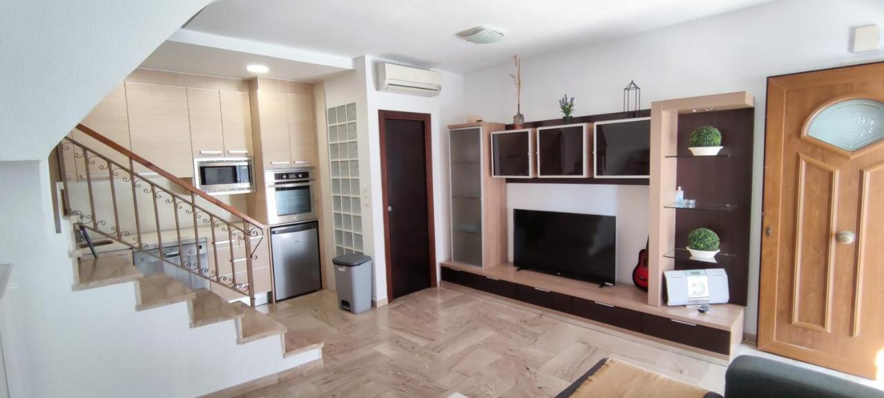 Beach Breeze Townhouse By The Beach Santa Pola Bagian luar foto
