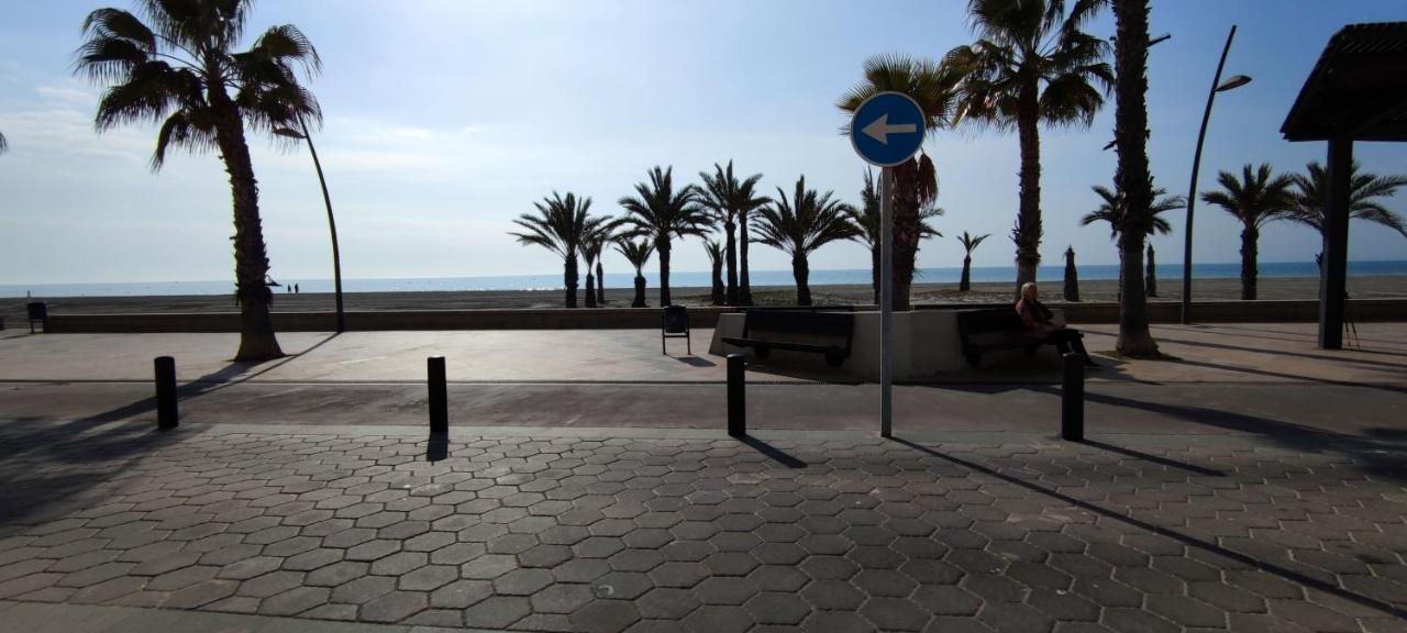 Beach Breeze Townhouse By The Beach Santa Pola Bagian luar foto