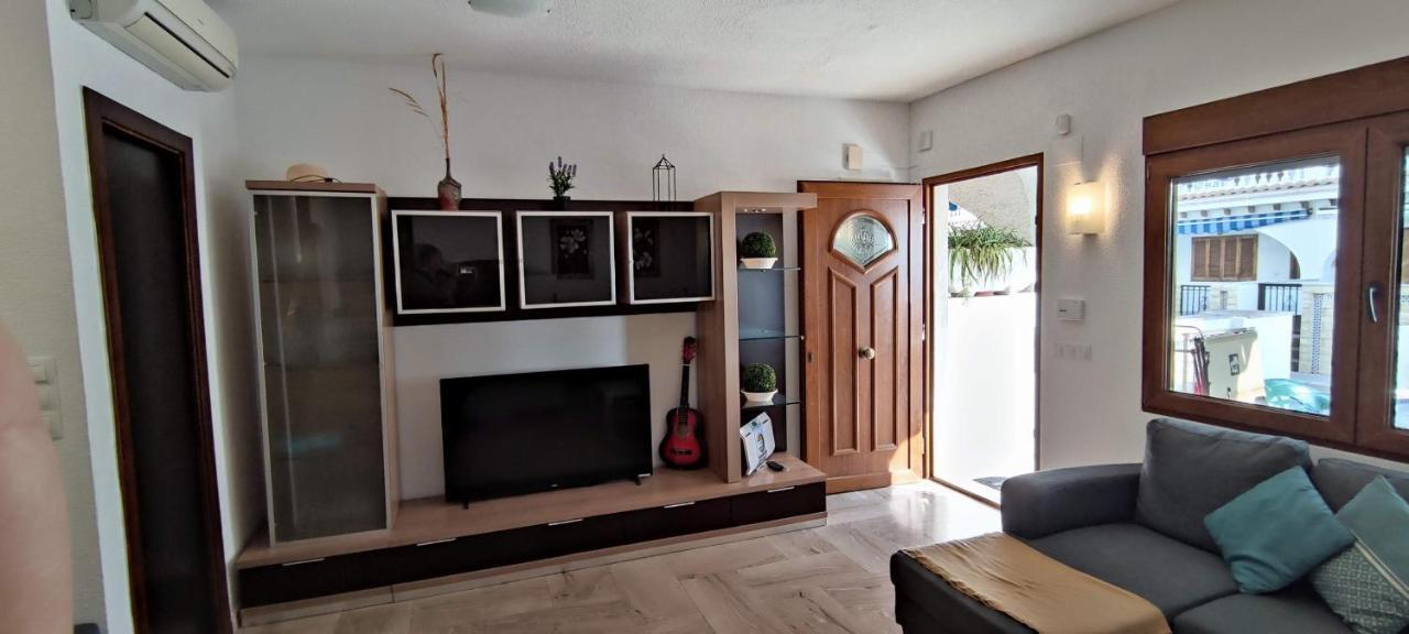Beach Breeze Townhouse By The Beach Santa Pola Bagian luar foto